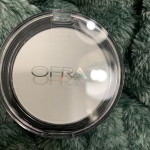 OFRA Oil Control Pressed Powder